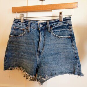 Abercrombie High Rise 90s Cutoff Short